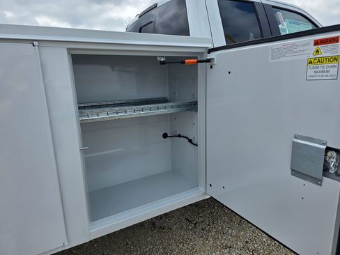 New 2026 Ford F550 4x4 Supercab Super Duty image 26