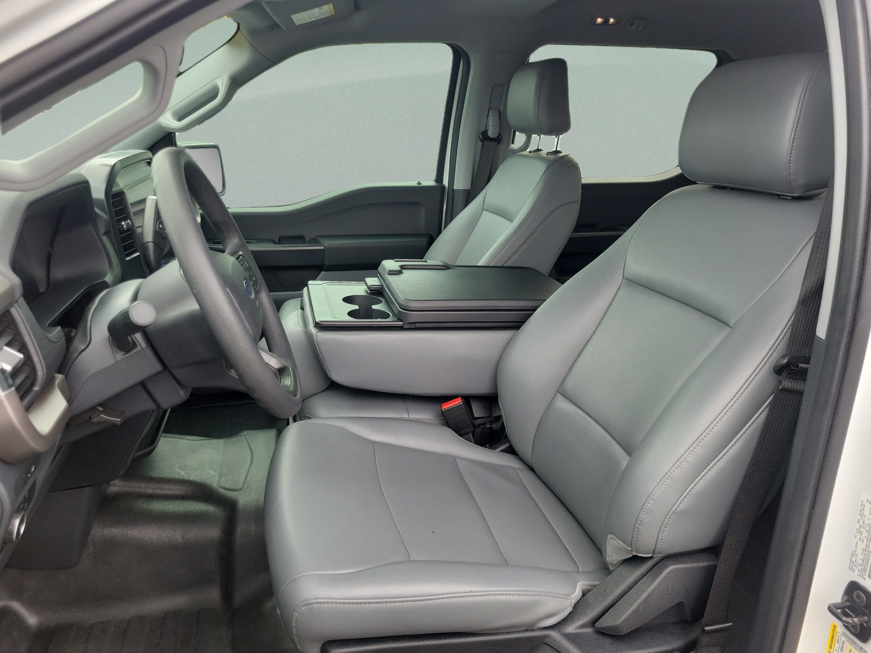 Used 2025 Ford F150 XL w/ Equipment Group 103A High AWD/4WD image 17