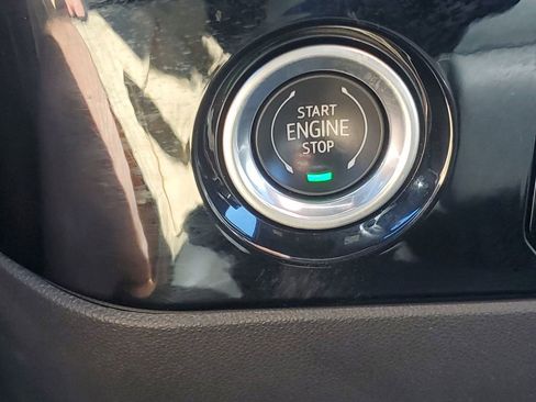 Used 2023 GMC Sierra 1500 SLT w/ X31 Off-Road Package image 38