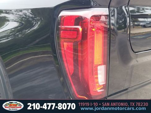Used 2021 GMC Sierra 1500 AT4 AWD/4WD image 9