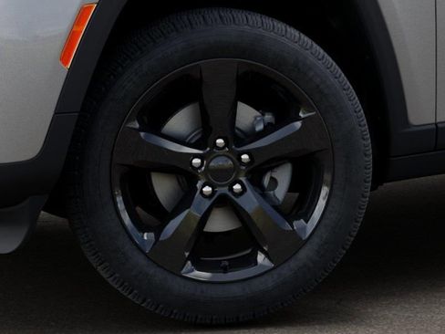 New 2026 Jeep Grand Cherokee Limited w/ Limited Altitude Package image 8