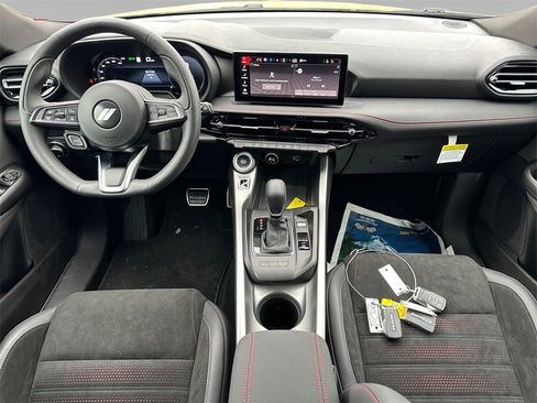 New 2024 Dodge Hornet GT image 13