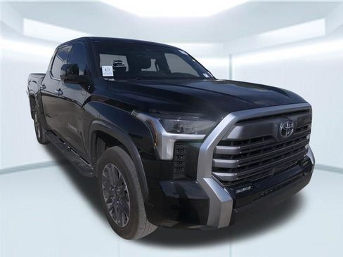 Used 2025 Toyota Tundra Limited image 6