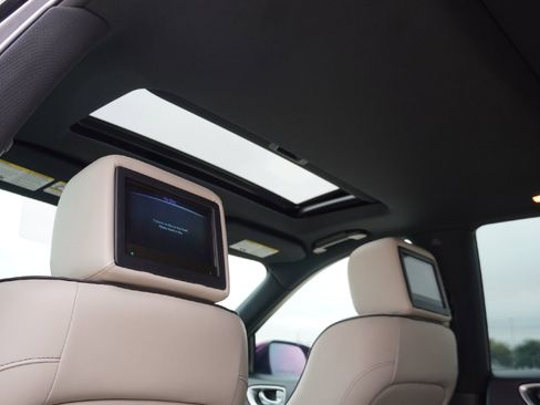 Used 2019 INFINITI QX60 Luxe w/ Limited Package image 32