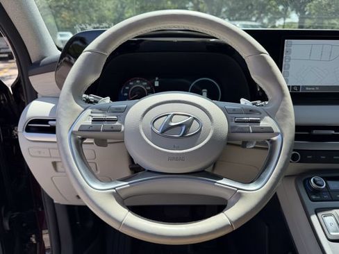 Used 2024 Hyundai Palisade Limited FWD image 10