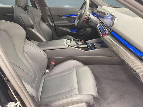 Certified 2025 BMW M5 Touring AWD/4WD image 23