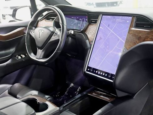Used 2020 Tesla Model X AWD/4WD image 31
