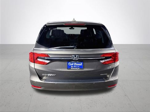 Used 2023 Honda Odyssey Elite image 7