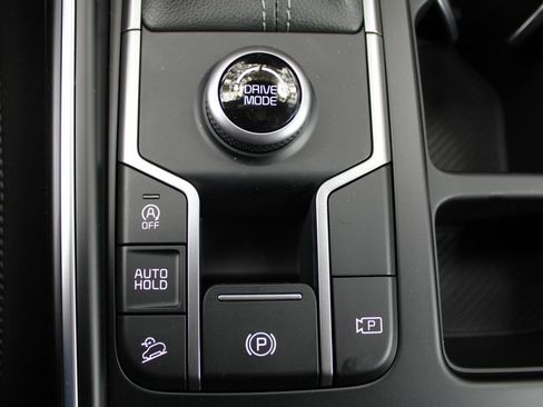 New 2026 Kia Sorento LX FWD image 33