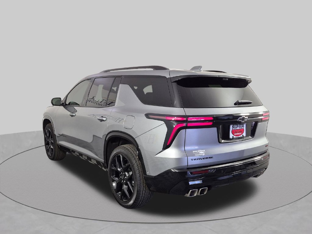Used 2026 Chevrolet Traverse RS FWD image 7