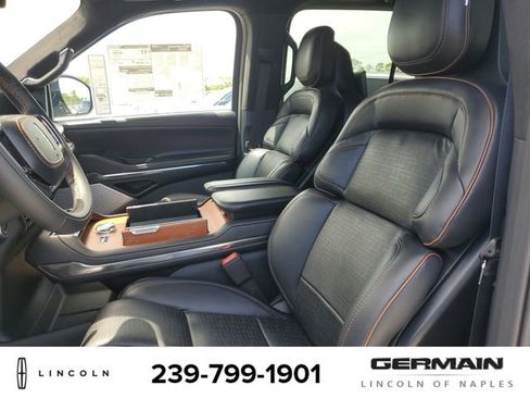 New 2025 Lincoln Navigator L Black Label image 18