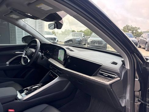 Certified 2025 Audi Q5 Premium Plus w/ Premium Plus AWD/4WD image 15