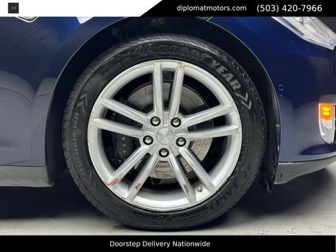 Used 2015 Tesla Model S 85 image 39