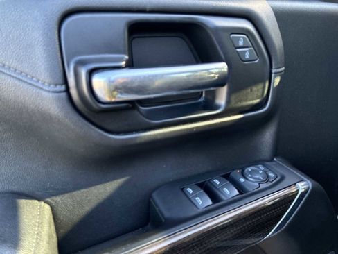 Used 2022 Chevrolet Silverado 1500 LT image 22