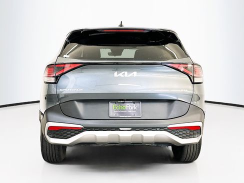 Used 2025 Kia Sportage LX image 7