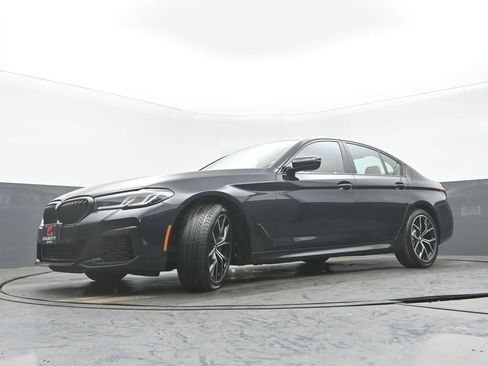 Used 2023 BMW 540i xDrive w/ M Sport Package image 29