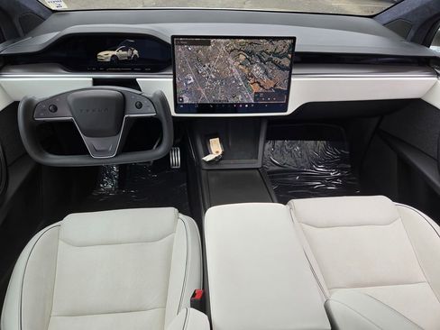 Used 2022 Tesla Model X Plaid AWD/4WD image 17