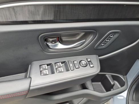 Certified 2025 Honda Pilot Black Edition image 14