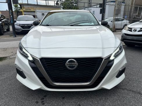 Used 2019 Nissan Altima 2.5 SR w/ SR Premium Package AWD/4WD image 2
