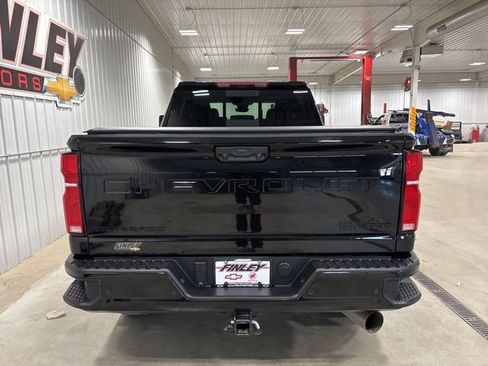 Used 2025 Chevrolet Silverado 2500 High Country w/ Midnight Edition AWD/4WD image 8
