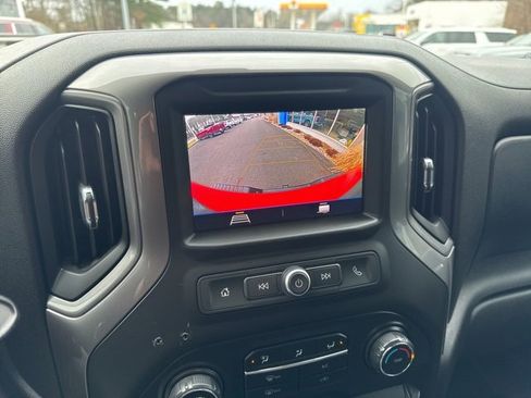 Used 2020 Chevrolet Silverado 2500 Custom w/ Custom Value Package image 12