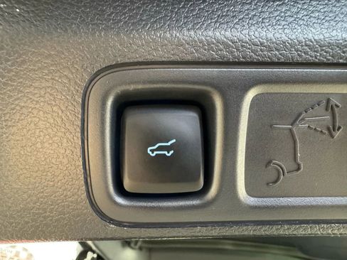 Used 2024 Ford Expedition Max Platinum image 31