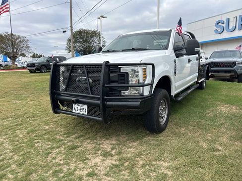 Used 2019 Ford F250 XL w/ Power Equipment Group image 1