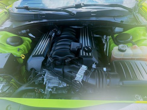 Used 2023 Dodge Charger Scat Pack w/ Technology Group RWD image 33