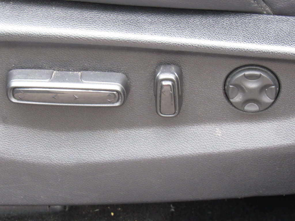 Used 2018 Honda CR-V EX-L image 12