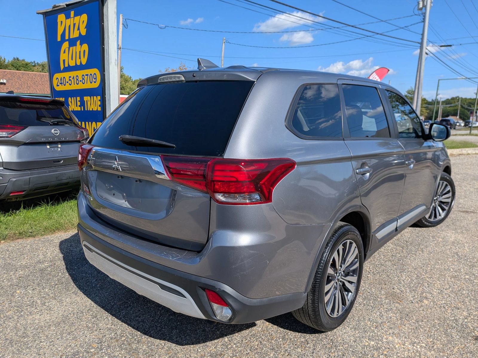 Used 2020 Mitsubishi Outlander ES FWD image 5