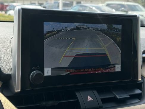 Used 2025 Toyota RAV4 XLE image 13