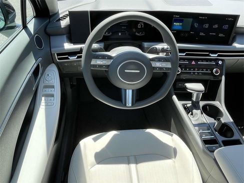 New 2025 Hyundai Sonata SE image 14