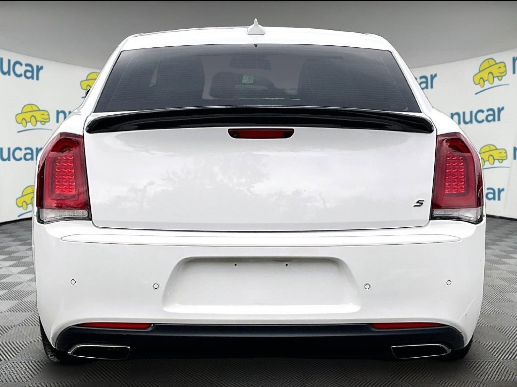 Used 2017 Chrysler 300 S w/ 300S Premium Group 2 AWD/4WD image 5