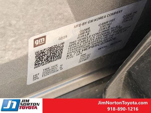 Used 2025 Chevrolet Trax LT w/ LT Convenience Package FWD image 33