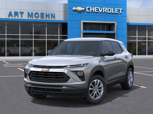 New 2026 Chevrolet TrailBlazer LS w/ LS Convenience Package AWD/4WD image 6