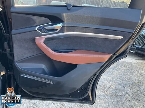 Used 2019 Audi e-tron Prestige w/ Prestige Package image 64