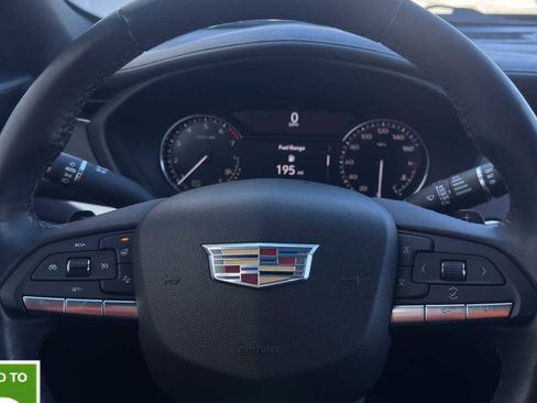 Used 2022 Cadillac XT4 Luxury w/ Cold Weather Package image 25