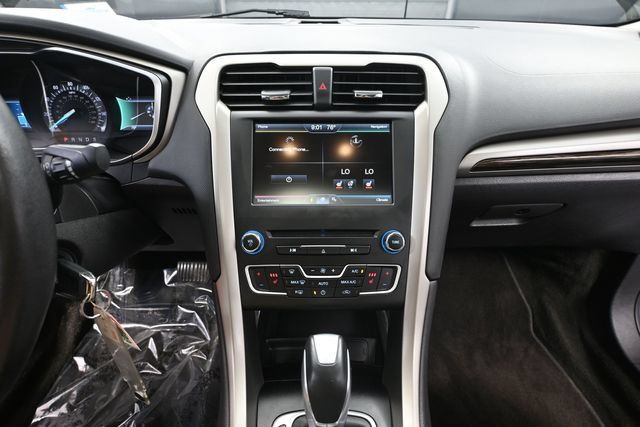 Used 2016 Ford Fusion SE w/ Equipment Group 202A FWD image 27