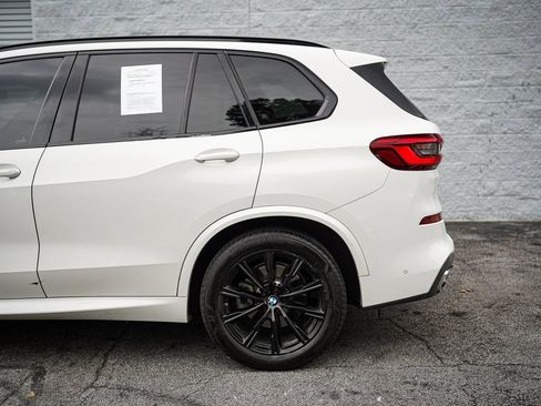 Used 2019 BMW X5 xDrive40i w/ M Sport Package image 11