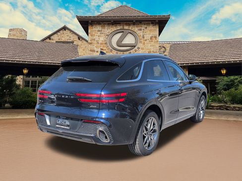 Used 2023 Genesis GV70 2.5T w/ Advanced Package image 2