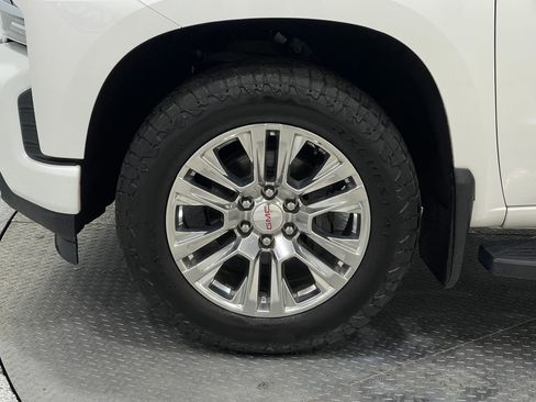 Used 2019 Chevrolet Silverado 1500 High Country image 34