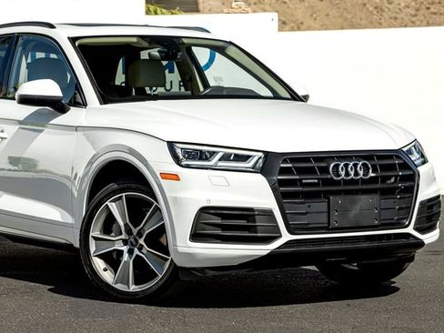 Used 2020 Audi Q5 2.0T Premium Plus w/ Premium Plus Package AWD/4WD image 5