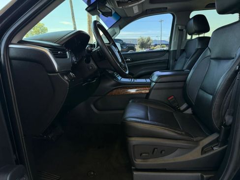 Used 2016 Chevrolet Suburban LTZ RWD image 43