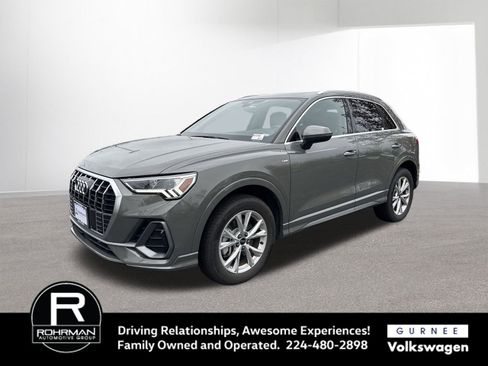 Used 2025 Audi Q3 2.0T Premium image 4