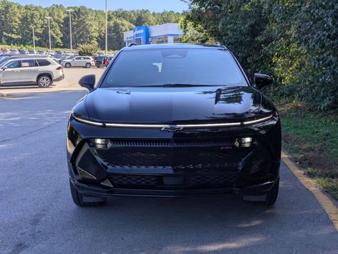 New 2025 Chevrolet Equinox EV RS image 6