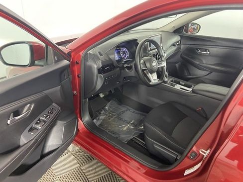 Used 2024 Nissan Sentra SV image 17