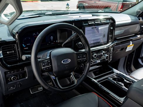 Used 2024 Ford F250 Lariat w/ Lariat Ultimate Package image 16