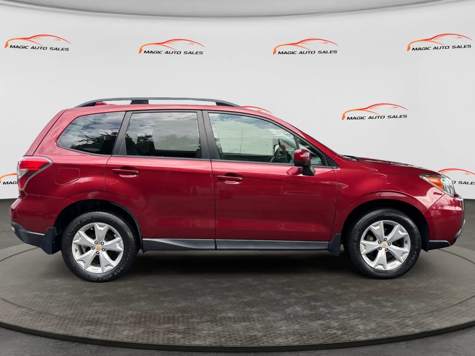 Used 2016 Subaru Forester 2.5i Premium w/ All-Weather Package AWD/4WD image 6