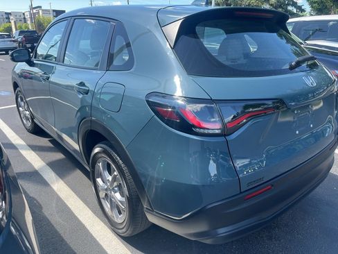 Used 2023 Honda HR-V LX image 6