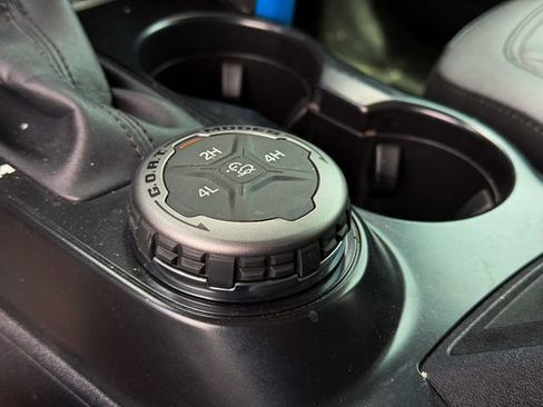 Used 2024 Ford Bronco Black Diamond AWD/4WD image 15